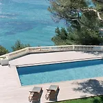 Maison De Maitre Avec Piscine En Front De Вилла Ла-Сейн-сюр-Мер