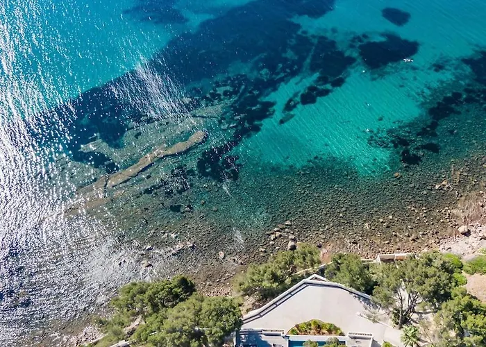 Villa Maison De Maitre Avec Piscine En Front De *