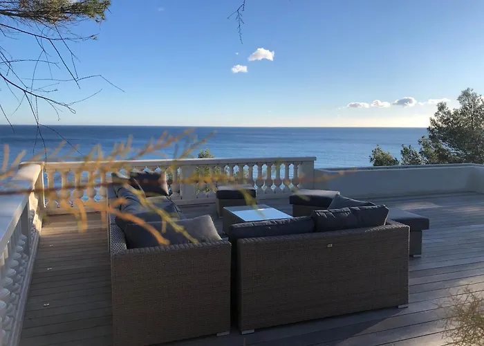 Maison De Maitre Avec Piscine En Front De La Seyne-sur-Mer